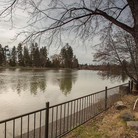 Mirror Pond Bungalow بيند المظهر الخارجي الصورة