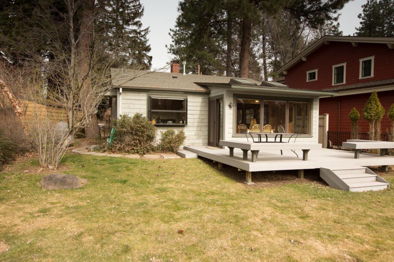 Mirror Pond Bungalow بيند المظهر الخارجي الصورة