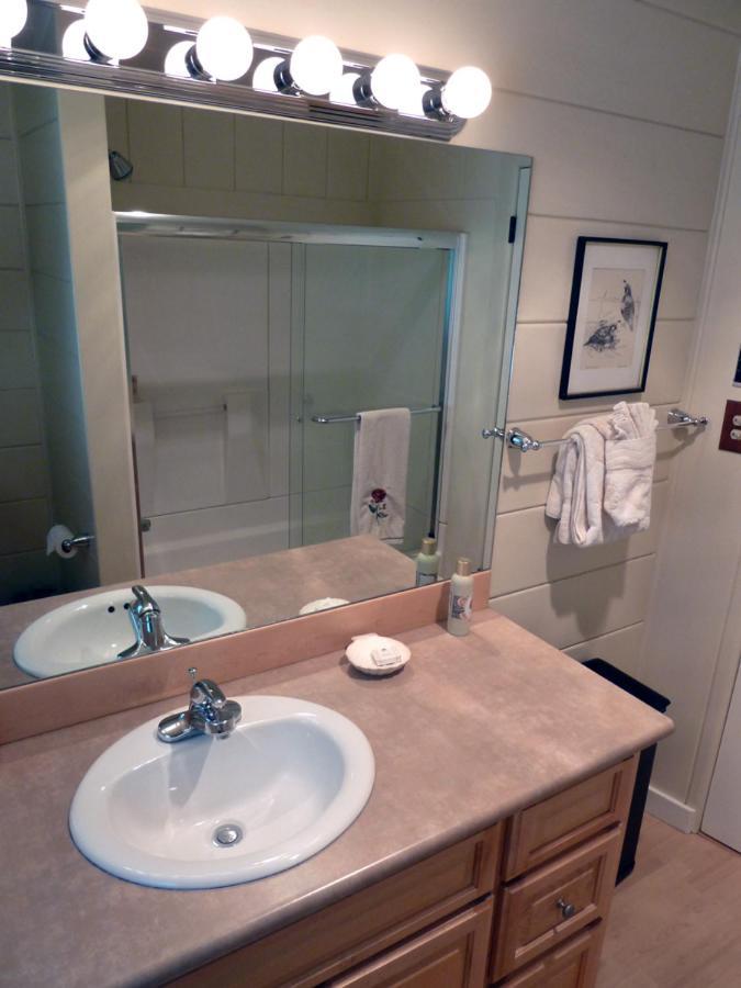 Mirror Pond Bungalow بيند المظهر الخارجي الصورة